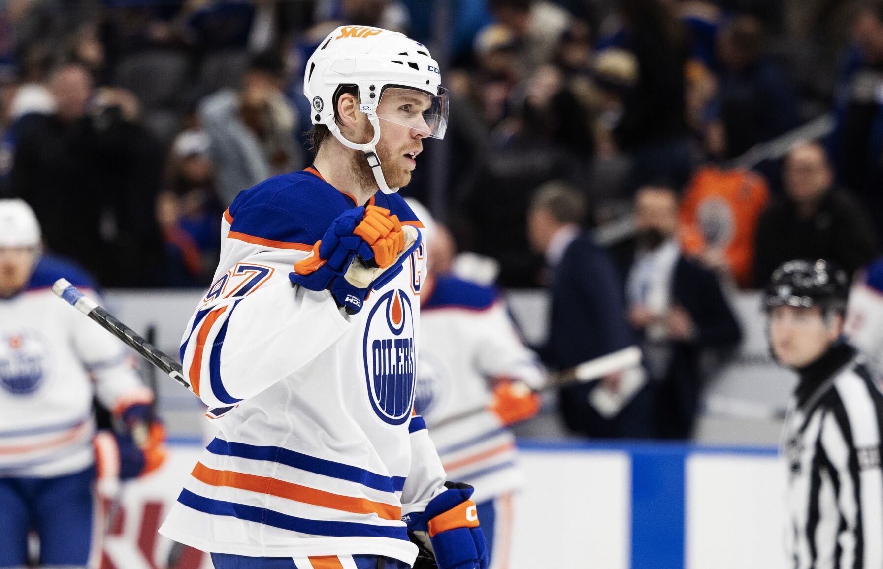 Blues take on the Oilers